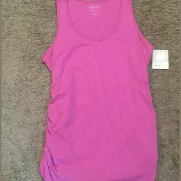 a glow Tops - A glow size large Maternity top